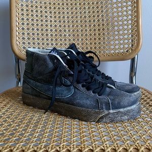 Unique Nike SB Zoom Blazer Mid Premium Skate Shoe